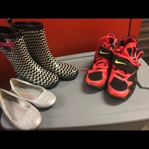 Girls/women’s shoes